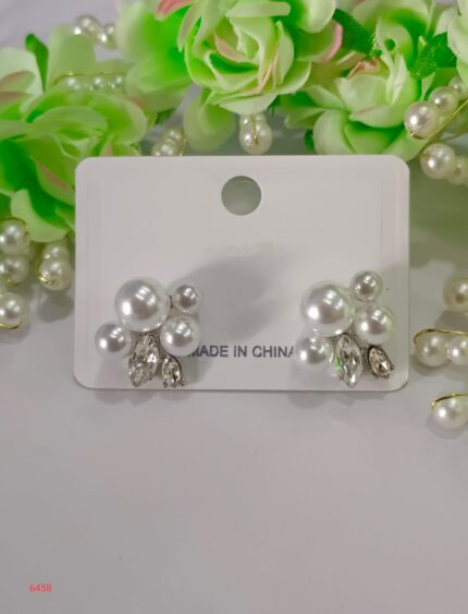 Pearl Cascade Spark Studs