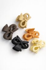 Small Size Hair Clutcher Box (23 Pieces)