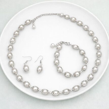 pearls necklace