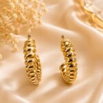 Luxury Gold Ribbed Hoop Earrings