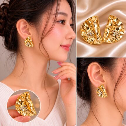 Luxury Hammered Gold Statement Stud Earrings for Women