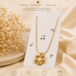 Elegant Golden Pearl Flower Pendant Necklace for Women – Stainless Steel Korean Style Chain Jewellery