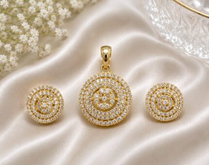 Luxury Gold Circular Crystal Pendant Set with Matching Stud Earrings