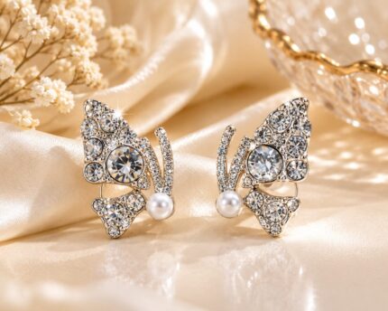 🦋 Crystal Pearl Butterfly Stud Earrings 🦋