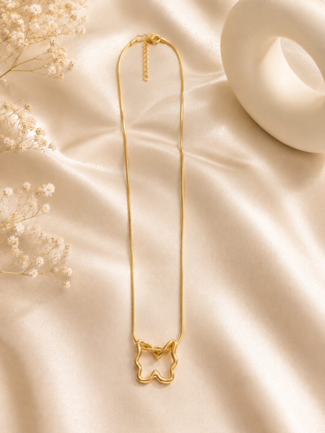 2026/07/17051.jpg Golden Minimalist Butterfly Pendant Necklace - Image 1