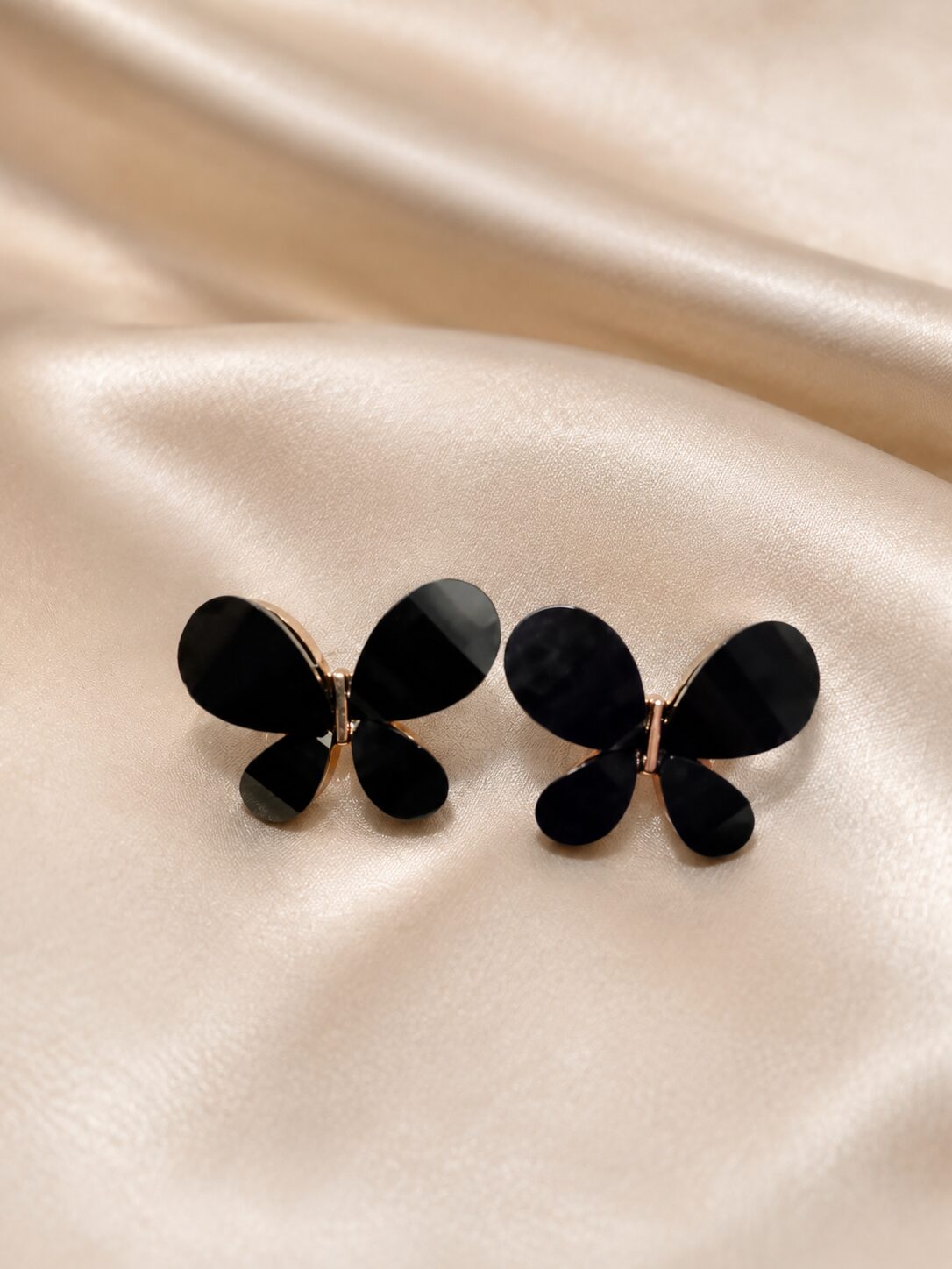 2026/08/1001771659.jpg Black Butterfly Stud Earrings - Image 1