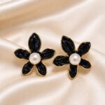 Black Flower Pearl Stud Earrings