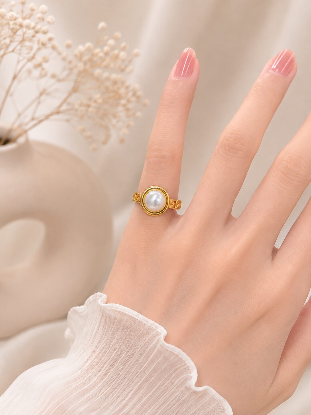 2026/08/1001775099.jpg Classic Pearl Gold Ring - Image 1