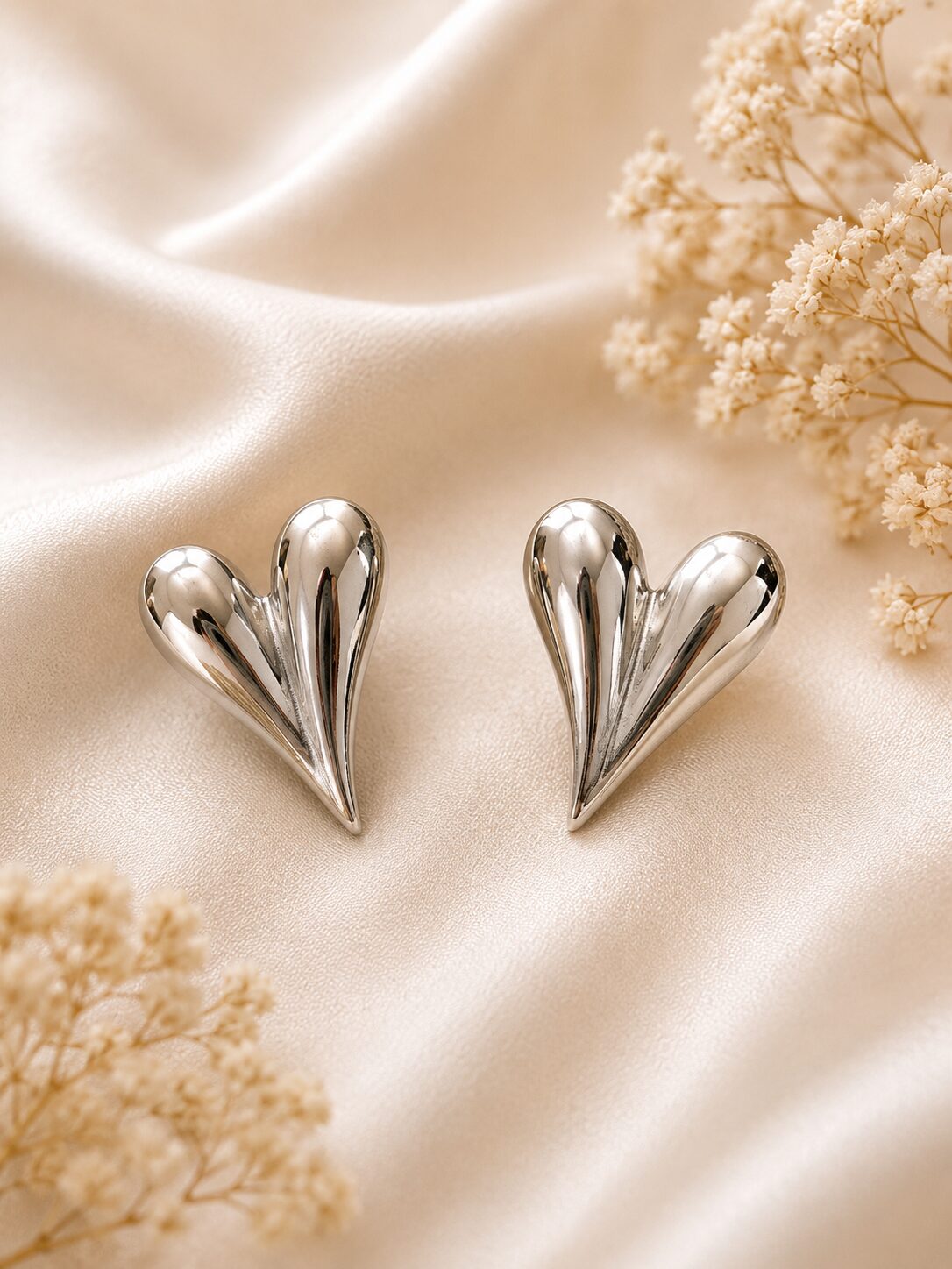 2026/08/1001779889.jpg Elegant Silver Heart Stud Earrings - Image 1