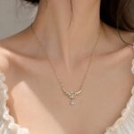 Elegant Gold Crystal Pendant Necklace