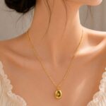 Elegant Gold Oval Pendant Necklace