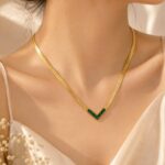 Emerald Green V-Shaped Gold Korean Necklace for Women