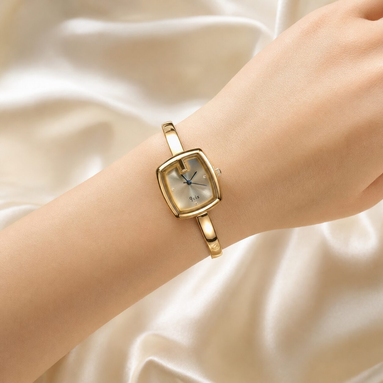 2026/08/18364.jpg Golden Square Dial Bangle Watch for Women - Image 1