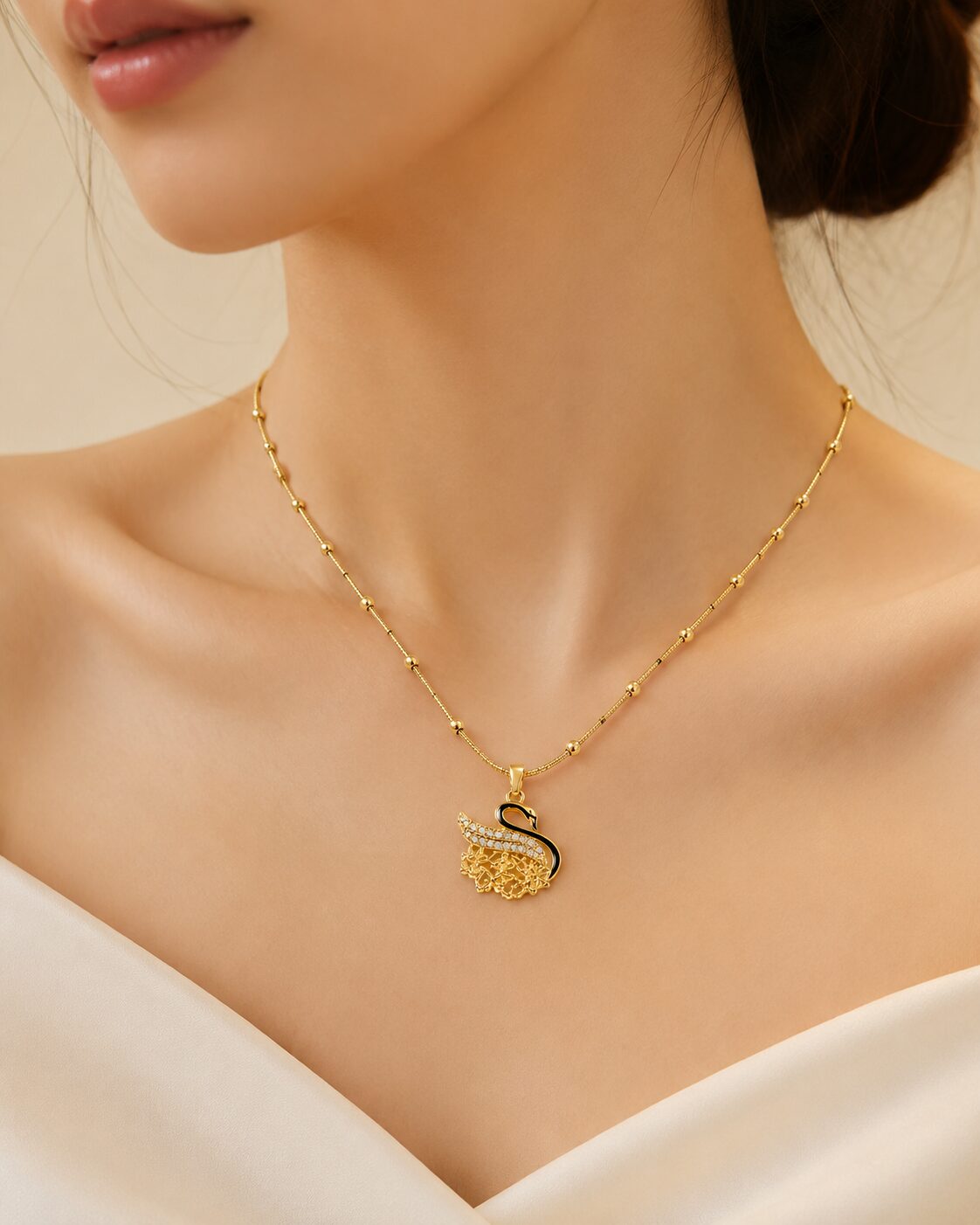 2026/08/18509.jpg Anti-Tarnish Golden Swan Pendant Necklace - Image 1
