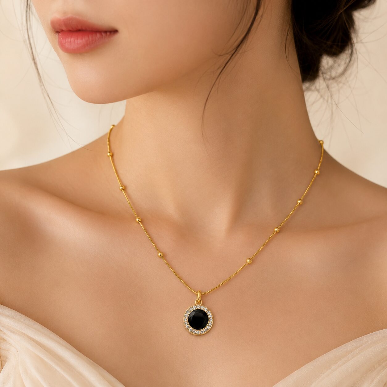 2026/08/26331.jpg Black Crystal Halo Anti-Tarnish Gold Necklace - Image 1