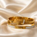✨ Elegant Diamond-Cut Gold Bangle Set