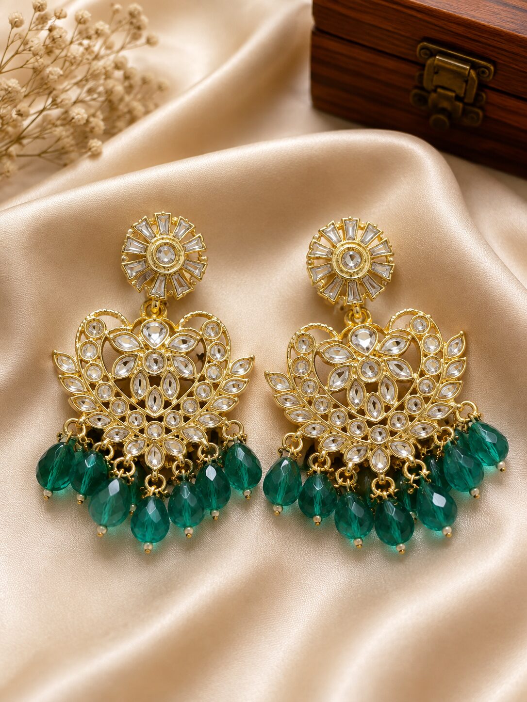 2026/08/579874.jpg WHITE TARQISH EARRINGS - Image 1