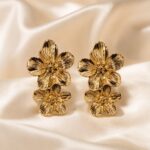 GOLDEN FLOWER EARRINSG