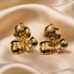 GOLDEN FLOWER EARRINGS