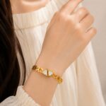 Elegant Geometric Heart Gold Bracelet ✨💎