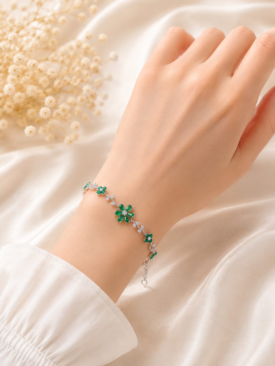 2026/09/1001782884.jpg Elegant Emerald Green Floral Bracelet - Image 1