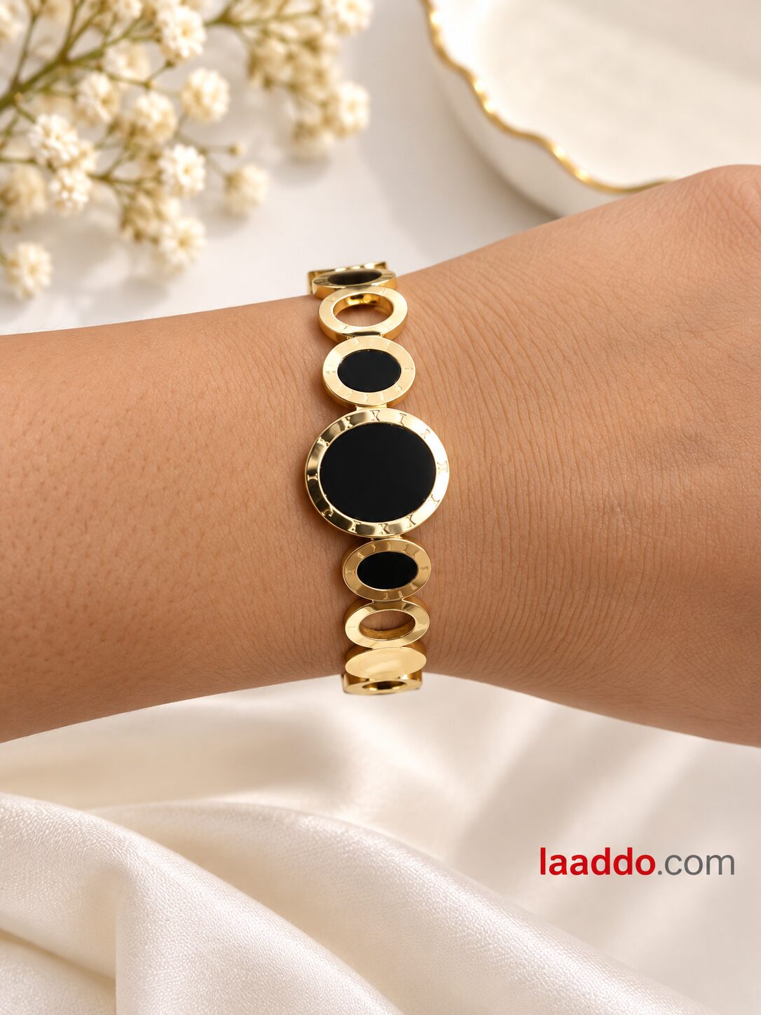 2026/09/1001791376.jpg Premium Black & Gold Round Link Bracelet | Elegant Korean Style Jewellery - Image 1