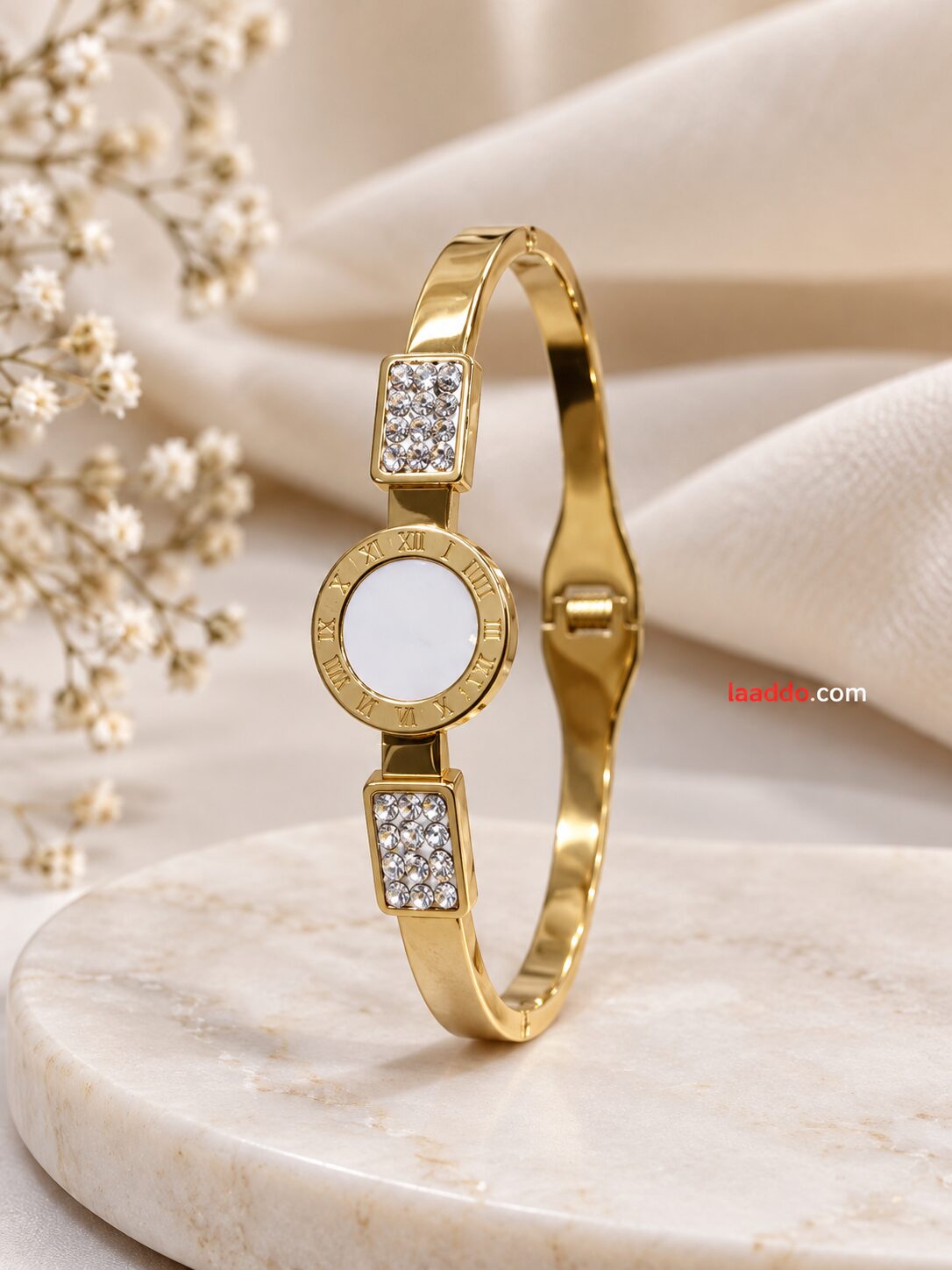 2026/09/1001793391.jpg Elegant Roman Numeral Crystal Gold Bracelet - Image 1