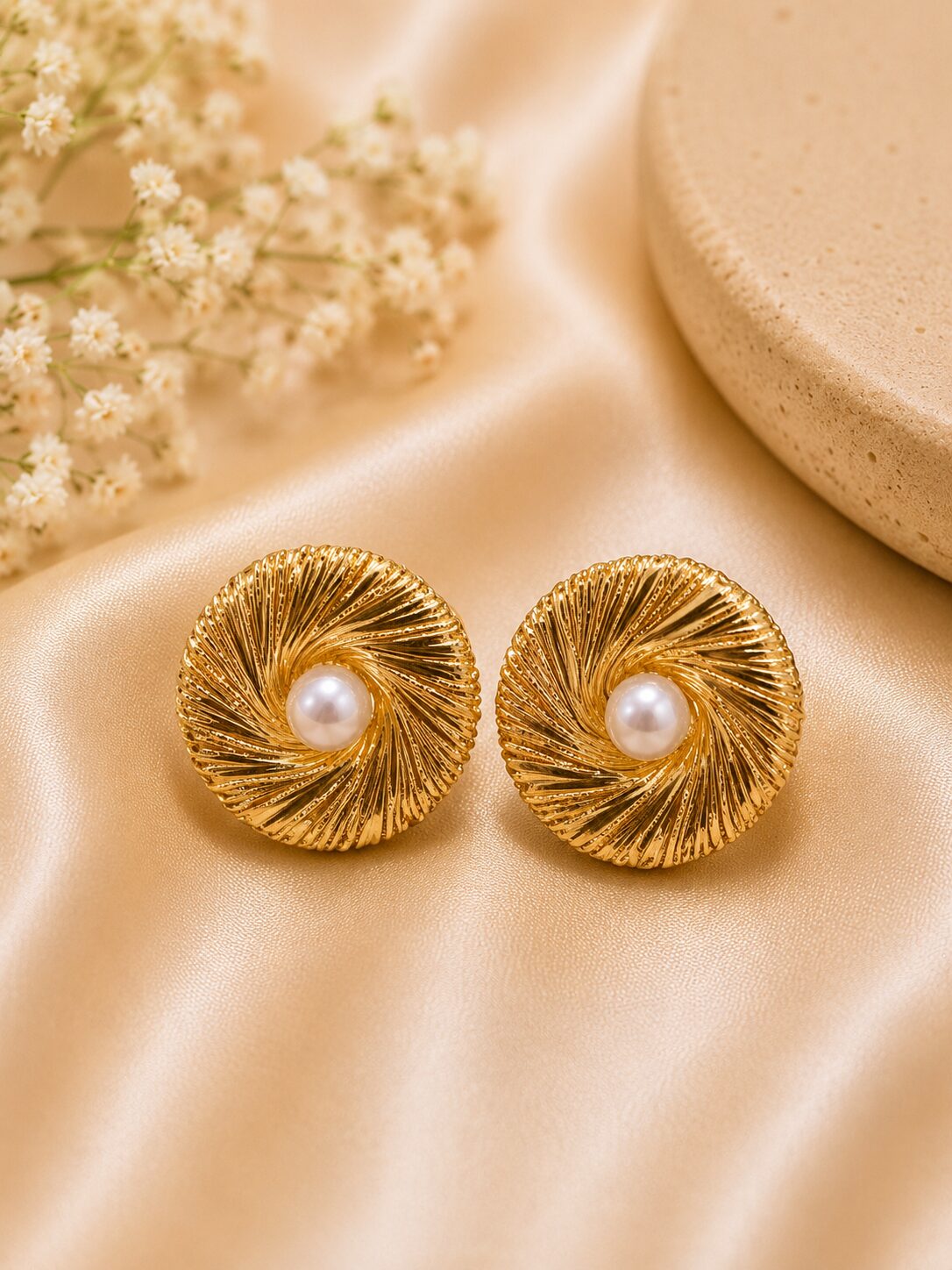 2026/09/1003579829.jpg Elegant Golden Spiral Pearl Stud Earrings - Image 1