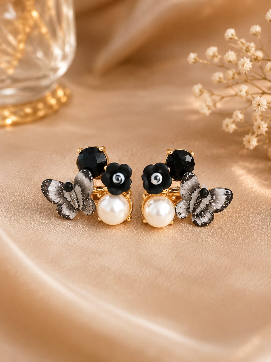 2026/09/1003579956.jpg Black Pearl Butterfly Stud Earrings 🦋✨ - Image 1