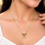 Elegant Golden Bow Necklace