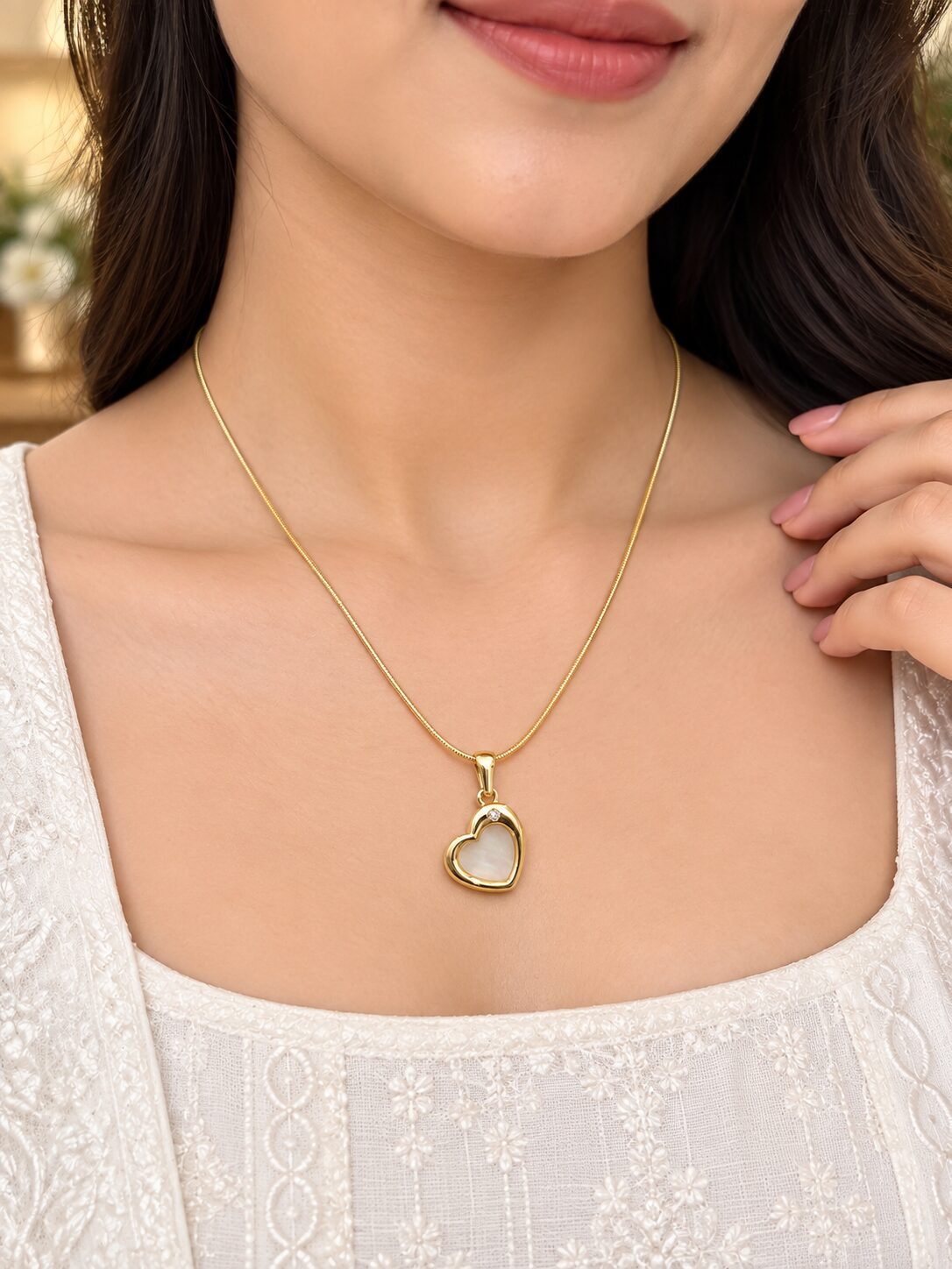 2026/09/1003580302.jpg Elegant Heart Pendant Necklace - Image 1