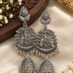 “Divine Elegance – Oxidized Silver Jhumka” ✨