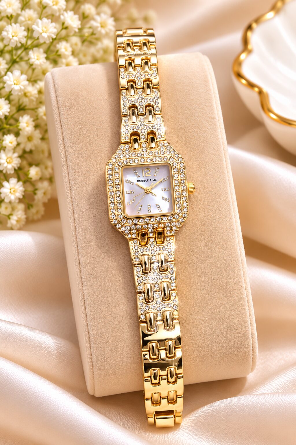 2026/10/1001801376.jpg Luxury Gold-Tone Crystal Watch for Women – Elegant Square Dial Wristwatch - Image 1