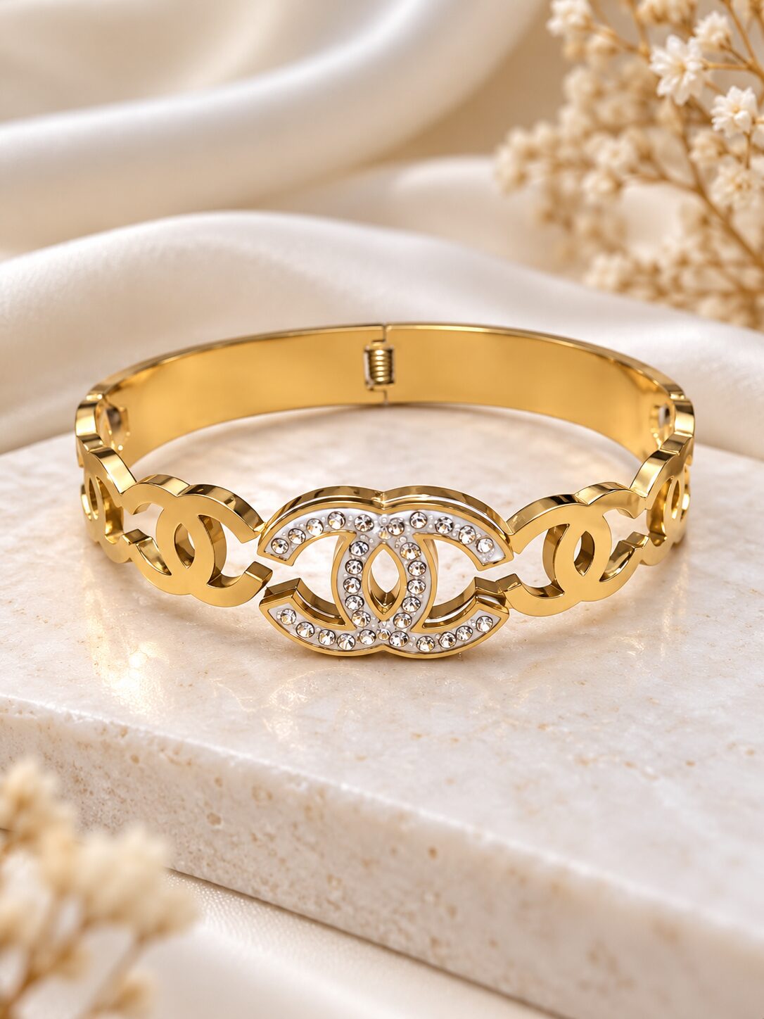 2026/10/1003582007.jpg Luxury Gold-Tone Crystal Studded Designer Bangle Bracelet | Premium Korean Style - Image 1