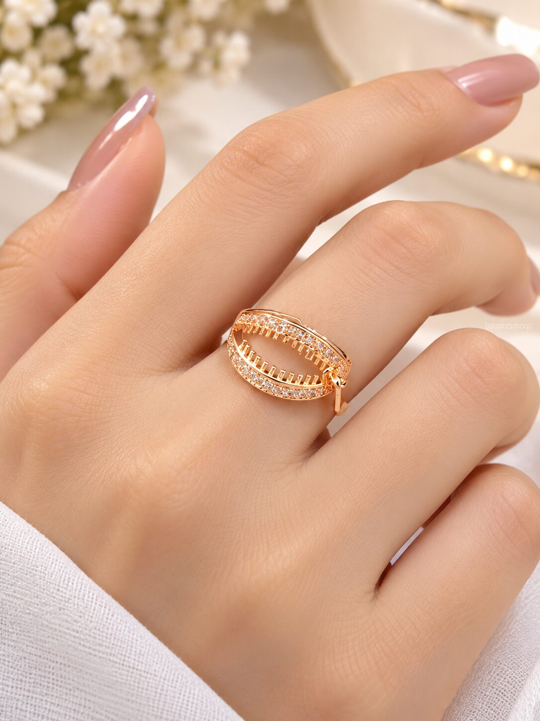 2026/10/1003582119.jpg Elegant Gold Open-Loop Statement Ring – Premium Korean Style - Image 1