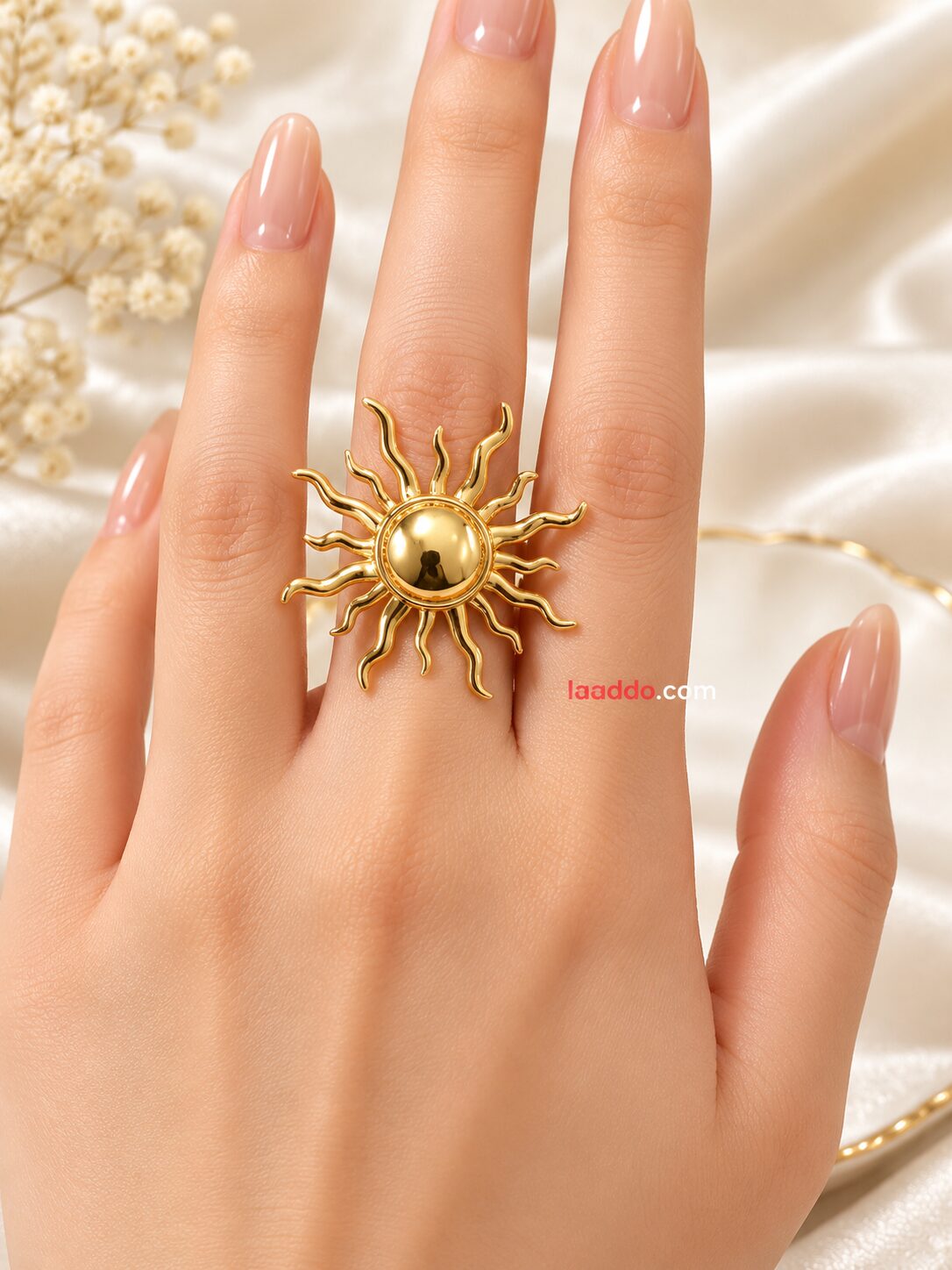 2026/10/1003582148.jpg Golden Sunburst Statement Ring – Elegant Designer Jewellery - Image 1
